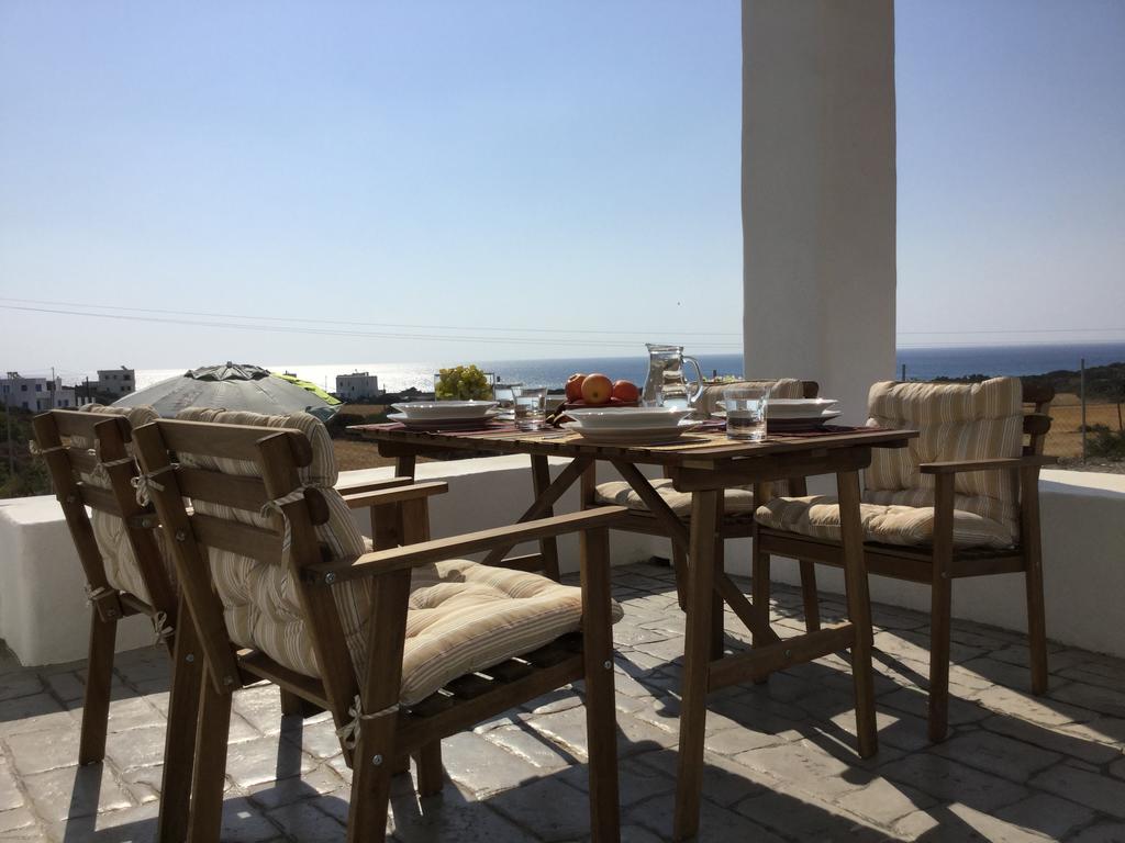 Sea Breeze Villa ลาคาเนีย ภายนอก รูปภาพ